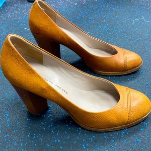 Marc by Marc Jacobs brown leather patent pumps size 7-7,5